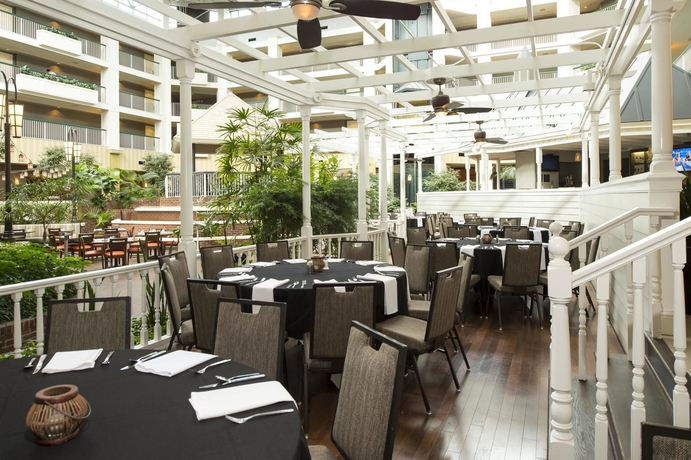 Imagen del bar/restaurante del Hotel Hilton Brentwood/nashville Suites. Foto 3