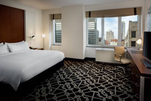 Imagen de la habitación del Hotel Hilton Brooklyn New York. Foto 6
