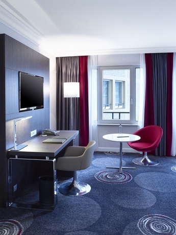 Imagen de la habitación del Hotel Hilton Brussels Grand Place. Foto 7