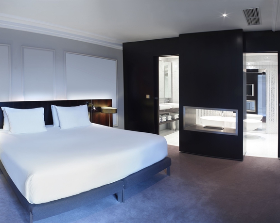 Imagen de la habitación del Hotel Hilton Brussels Grand Place. Foto 10