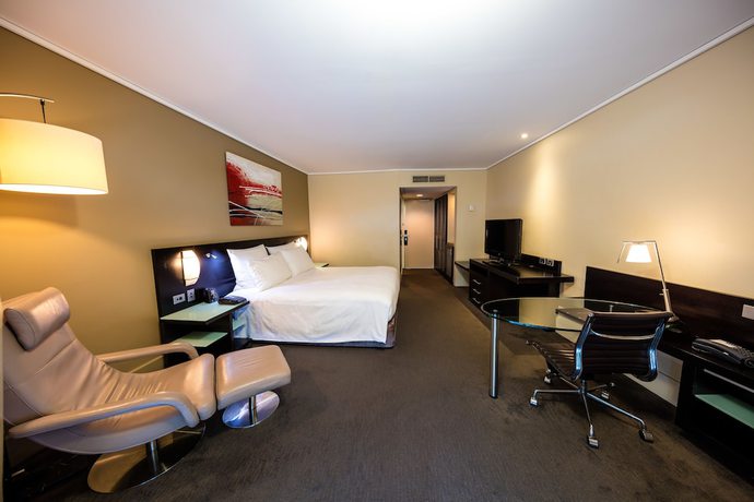 Imagen de la habitación del Hotel Hilton Cairns. Foto 5