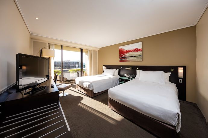 Imagen de la habitación del Hotel Hilton Cairns. Foto 9