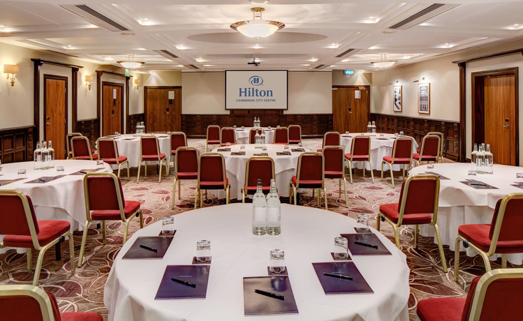 Imagen de los interiores del Hotel Hilton Cambridge City Centre. Foto 16