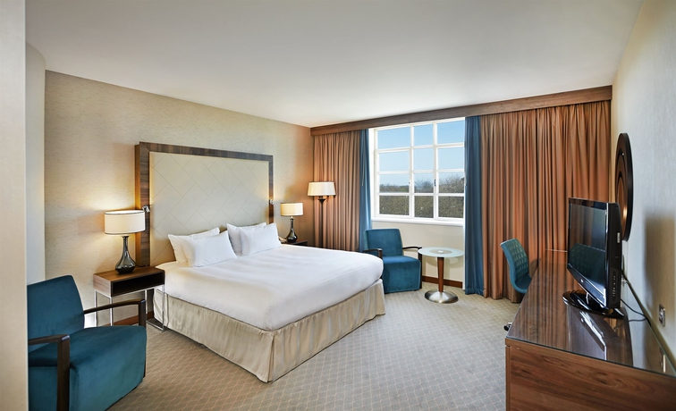 Imagen de la habitación del Hotel Hilton Cardiff. Foto 6