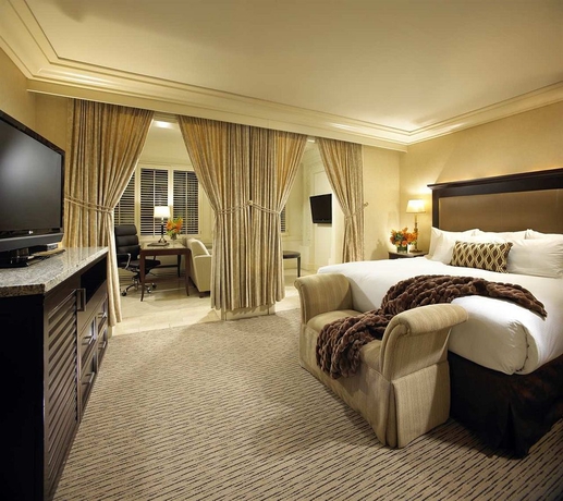 Imagen de la habitación del Hotel Hilton Checkers. Foto 8