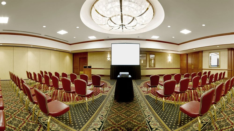 Imagen de los interiores del Hotel Hilton Chicago/northbrook. Foto 11