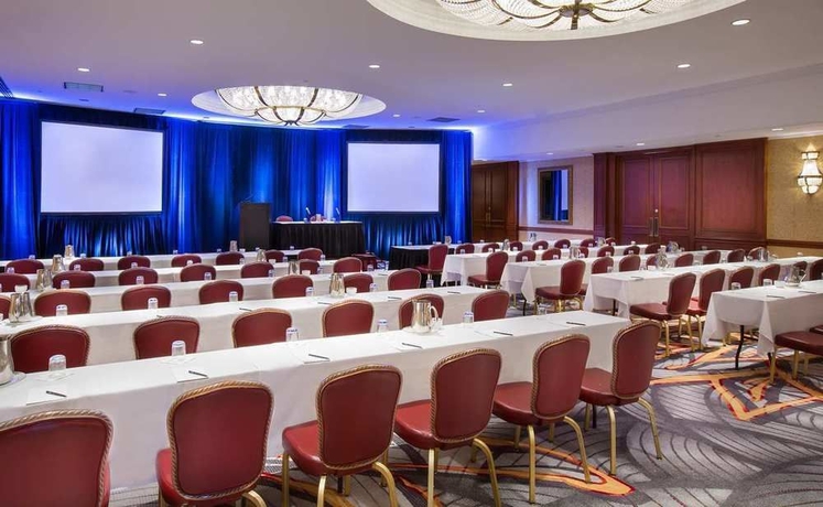 Imagen de los interiores del Hotel Hilton Chicago/northbrook. Foto 12