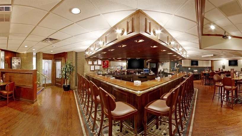 Imagen del bar/restaurante del Hotel Hilton Chicago/northbrook. Foto 2