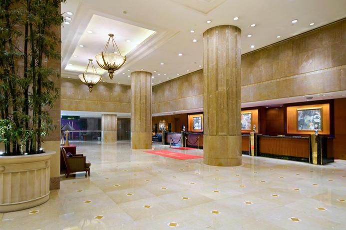Imagen de los interiores del Hotel Hilton Chongqing. Foto 13