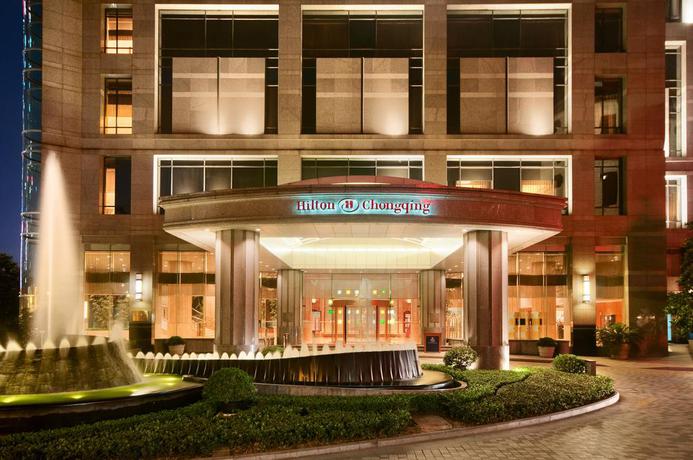 Imagen de los exteriores del Hotel Hilton Chongqing. Foto 9