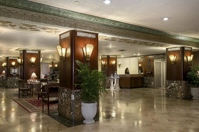 Imagen de los interiores del Hotel Hilton Cincinnati Netherland Plaza. Foto 12