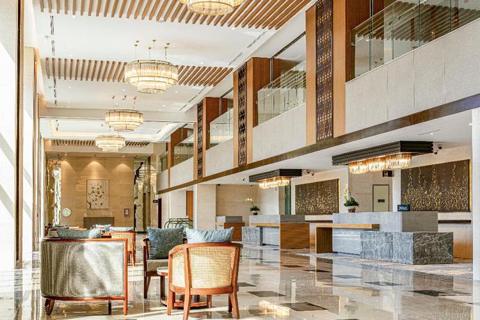 Imagen de los interiores del Hotel Hilton Clark Sun Valley Resort. Foto 19