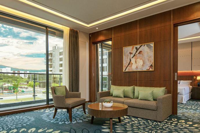 Imagen de la habitación del Hotel Hilton Clark Sun Valley Resort. Foto 17