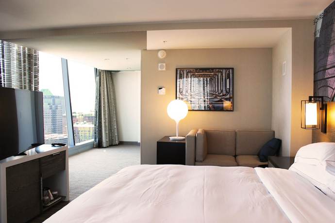 Imagen de la habitación del Hotel Hilton Cleveland Downtown. Foto 8