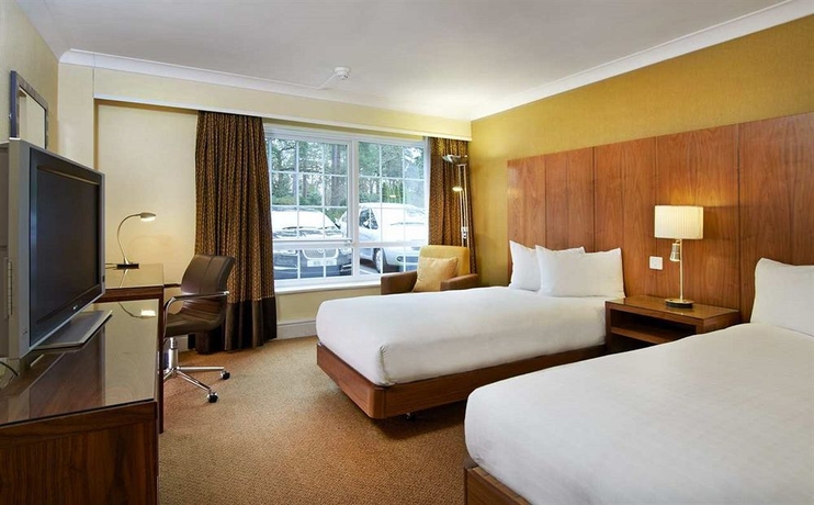Imagen de la habitación del Hotel Hilton Cobham. Foto 8