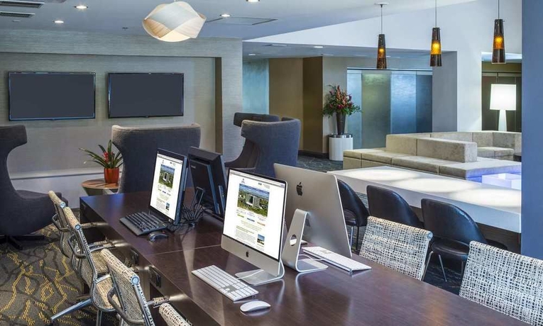 Imagen de los interiores del Hotel Hilton Cocoa Beach Oceanfront. Foto 12