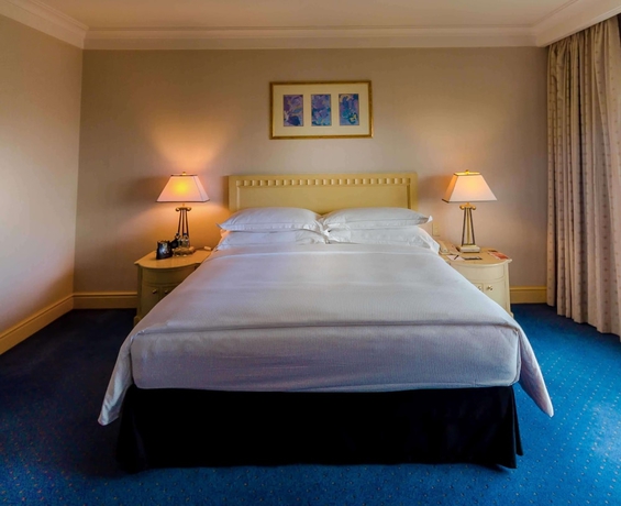 Imagen de la habitación del Hotel Hilton Colombo. Foto 18