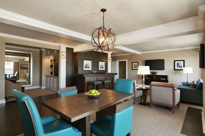 Imagen de la habitación del Hotel Hilton Columbia Center. Foto 11