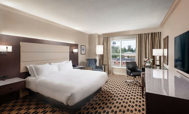 Imagen de la habitación del Hotel Hilton Columbia Center. Foto 19