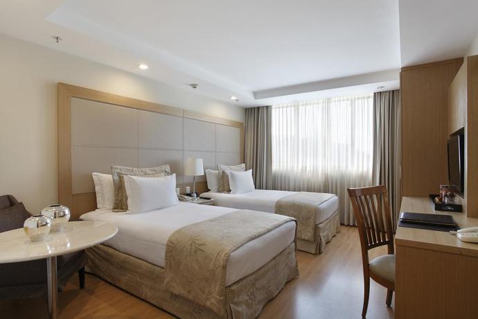 Imagen de la habitación del Hotel Hilton Copacabana Rio De Janeiro. Foto 6