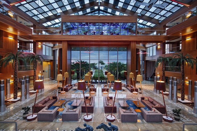 Imagen de los interiores del Hotel Hilton Dalaman Sarigerme Resort and Golf. Foto 12