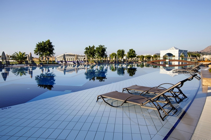 Imagen general del Hotel Hilton Dalaman Sarigerme Resort and Golf. Foto 2