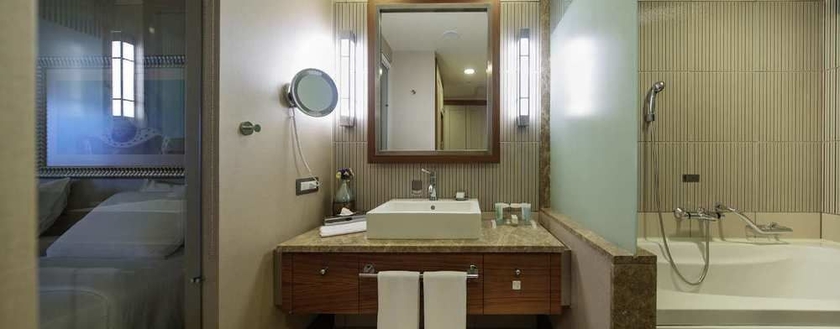 Imagen de la habitación del Hotel Hilton Dalaman Sarigerme Resort and Golf. Foto 6