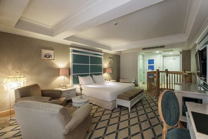 Imagen de la habitación del Hotel Hilton Dalaman Sarigerme Resort and Golf. Foto 8