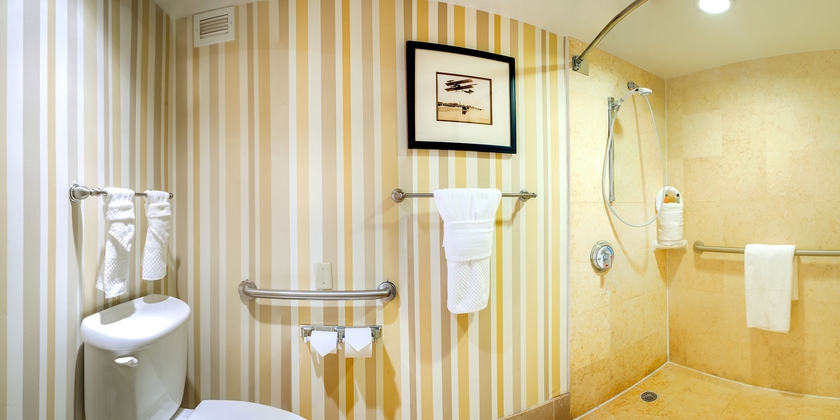 Imagen de la habitación del Hotel Hilton Daytona Beach Oceanfront Resort. Foto 7