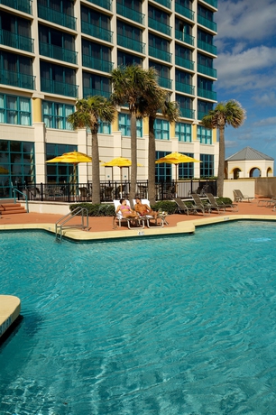 Imagen de la piscina del Hotel Hilton Daytona Beach Oceanfront Resort. Foto 16