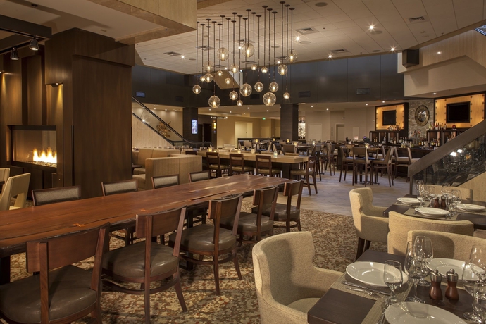 Imagen del bar/restaurante del Hotel Hilton Denver City Center. Foto 4