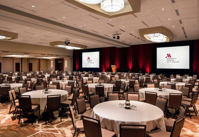 Imagen de los interiores del Hotel Hilton Denver City Center. Foto 12