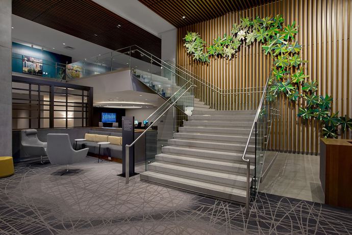 Imagen de los interiores del Hotel Hilton Des Moines Downtown. Foto 17