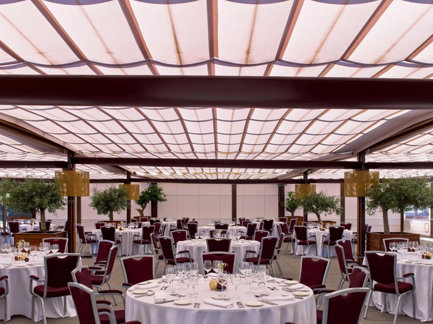 Imagen de los interiores del Hotel Hilton Diagonal Mar Barcelona. Foto 7