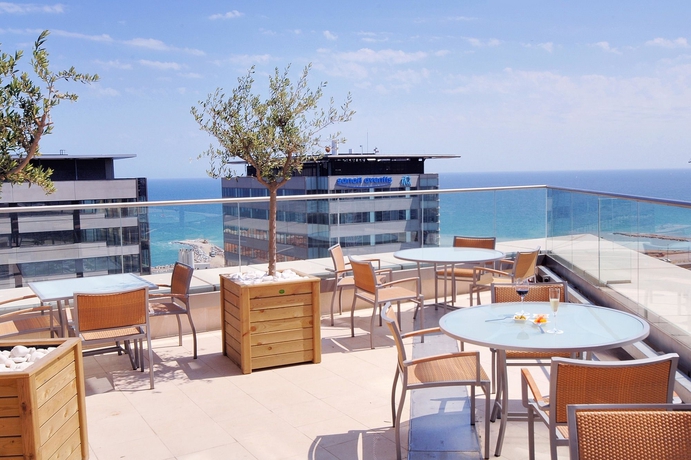 Imagen del bar/restaurante del Hotel Hilton Diagonal Mar Barcelona. Foto 5