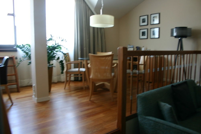 Imagen de la habitación del Hotel Hilton Dresden. Foto 8