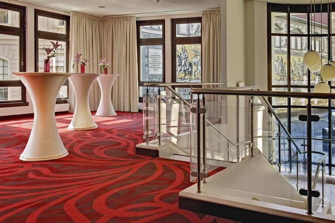 Imagen de los interiores del Hotel Hilton Dresden. Foto 13
