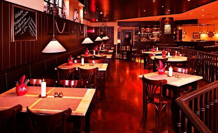 Imagen del bar/restaurante del Hotel Hilton Dresden. Foto 4