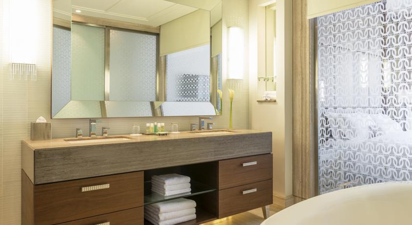 Imagen general del Hotel Hilton Dubai Al Habtoor City. Foto 4