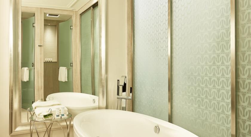 Imagen general del Hotel Hilton Dubai Al Habtoor City. Foto 11