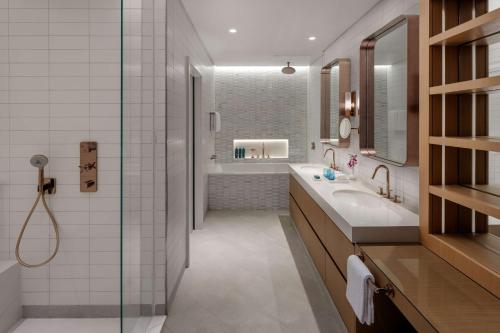 Imagen general del Hotel Hilton Dubai Creek Residences. Foto 8