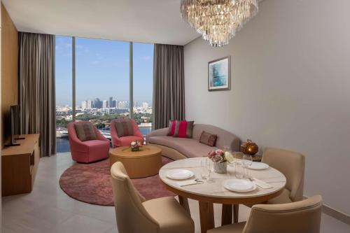 Imagen general del Hotel Hilton Dubai Creek Residences. Foto 12