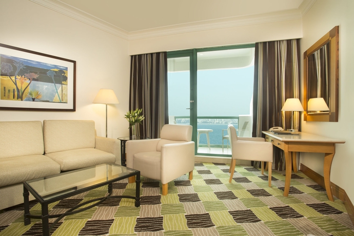 Imagen de los interiores del Hotel Hilton Dubai Jumeirah. Foto 16