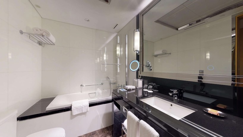 Imagen de la habitación del Hotel Hilton Dubai Palm Jumeirah. Foto 4