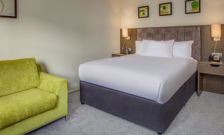 Imagen de la habitación del Hotel Hilton Dublin. Foto 11