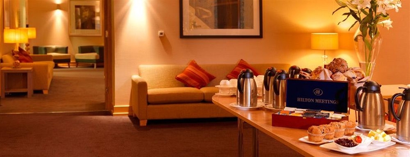 Imagen del bar/restaurante del Hotel Hilton Dublin Kilmainham. Foto 8