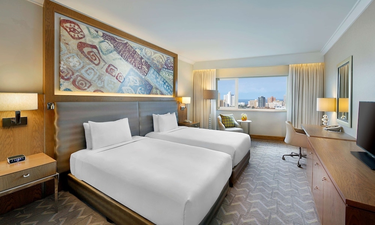 Imagen de la habitación del Hotel Hilton Durban. Foto 14