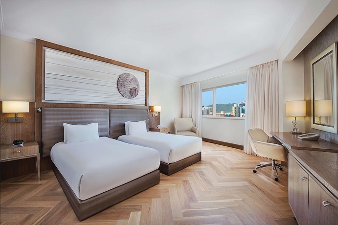 Imagen de la habitación del Hotel Hilton Durban. Foto 17