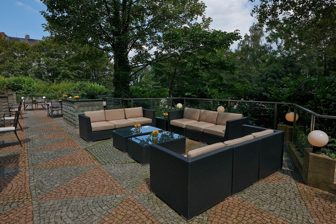 Imagen de los exteriores del Hotel Hilton Düsseldorf. Foto 8