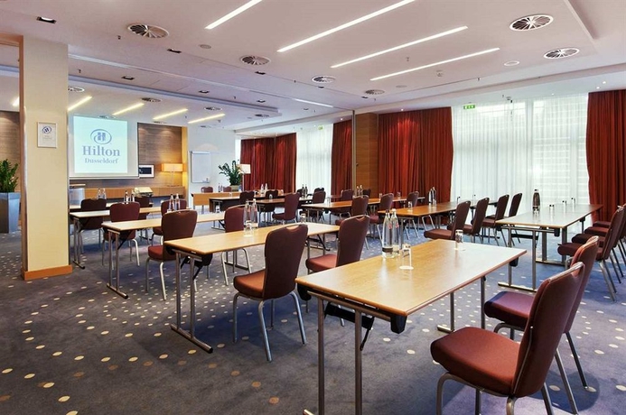 Imagen de los interiores del Hotel Hilton Düsseldorf. Foto 14